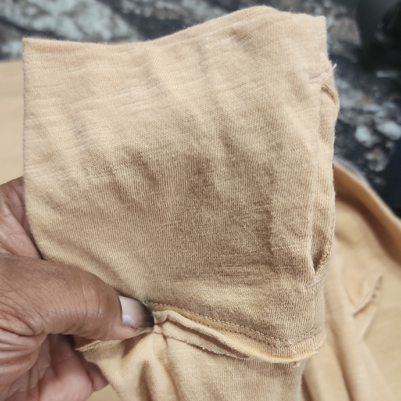 #23...We The Free...NWT... Beige Casual Long Sleeve Top...Medium...Mens - Picture 4 of 6